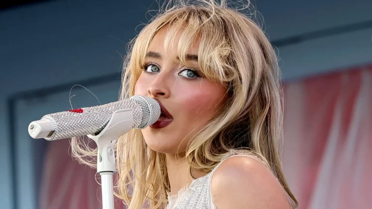 Sabrina Carpenter’s blush combo is going viral on TikTok